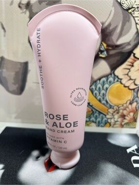 NEW Soothe & Hydrate Rose & Aloe Hand Cream